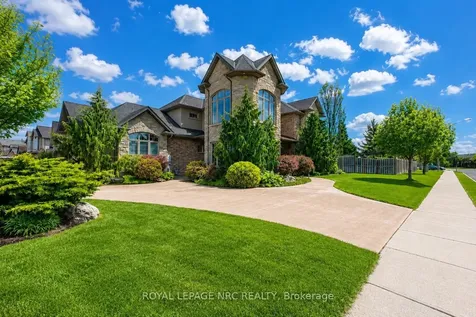 8479 Forestview Boulevard Niagara Falls ON L2H 0B2