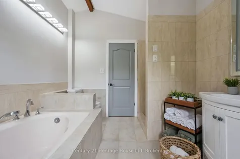 7811 Wellington Road #36 Road Puslinch ON L0P 1J0