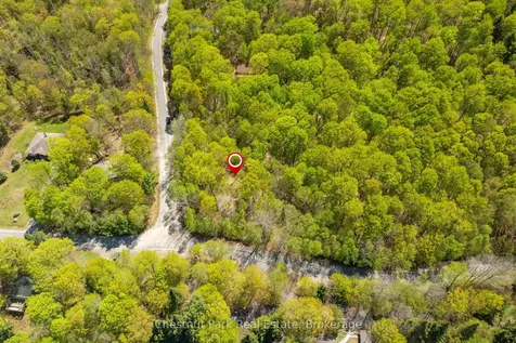 148 Vernon Lane Huntsville ON P1H 2J2