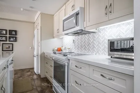 120 Duke Street Hamilton ON L8P 4T1