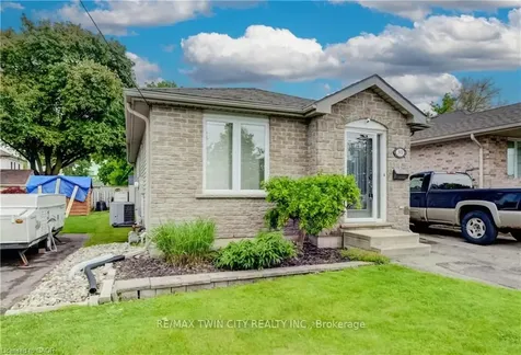 30 Teeple Street Woodstock ON N4S 3Y7