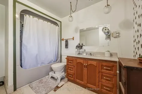 842 Frankford Road Quinte West ON K0K 2B0