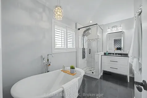 34 Highbury Drive Hamilton ON L8J 2T4