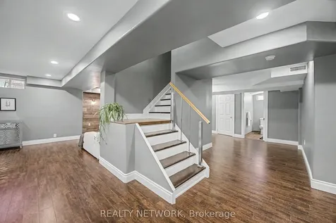 34 Highbury Drive Hamilton ON L8J 2T4