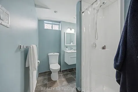 34 Highbury Drive Hamilton ON L8J 2T4
