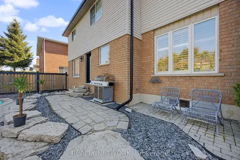 34 Highbury Drive Hamilton ON L8J 2T4