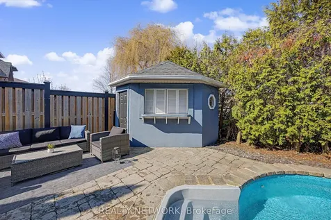 34 Highbury Drive Hamilton ON L8J 2T4