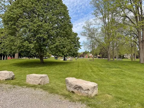 12 Spencer Street Brant ON N3L 1W4