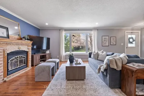 16 Robmar Crescent Kawartha Lakes ON K0M 2J0