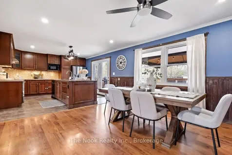16 Robmar Crescent Kawartha Lakes ON K0M 2J0