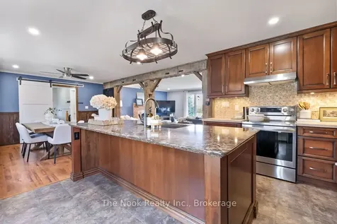16 Robmar Crescent Kawartha Lakes ON K0M 2J0