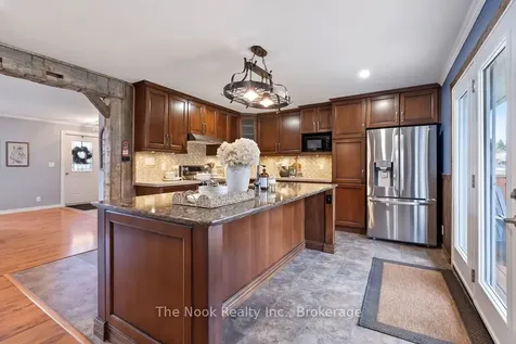 16 Robmar Crescent Kawartha Lakes ON K0M 2J0