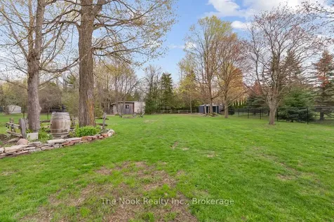 16 Robmar Crescent Kawartha Lakes ON K0M 2J0