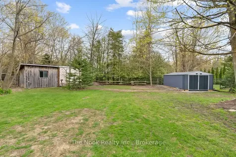16 Robmar Crescent Kawartha Lakes ON K0M 2J0