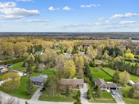 16 Robmar Crescent Kawartha Lakes ON K0M 2J0