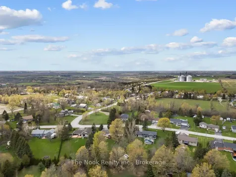 16 Robmar Crescent Kawartha Lakes ON K0M 2J0
