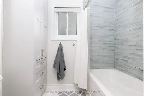 162 Pancake Lane Pelham ON L0S 1E2