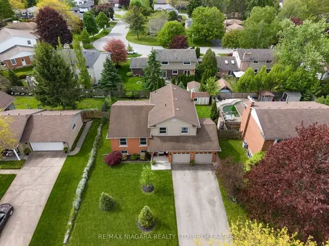 162 Pancake Lane Pelham ON L0S 1E2