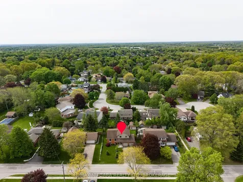 162 Pancake Lane Pelham ON L0S 1E2