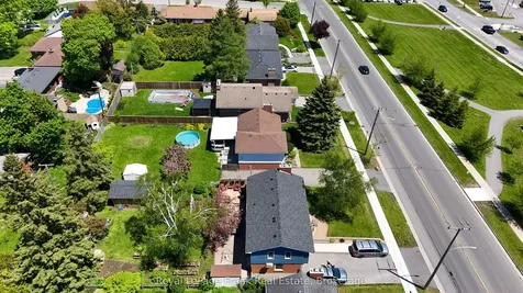872 Weller Street Peterborough ON K9J 4X8