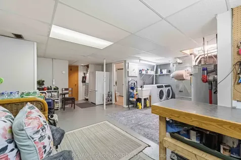 4120 Apple Blossom Lane Lincoln ON L0R 2C0