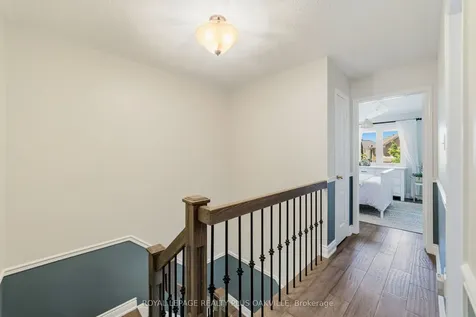 82 Fellowes Crescent Hamilton ON L8B 0M1