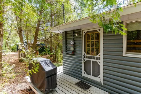 1029 Patchway Lane Highlands East ON K0M 1S0