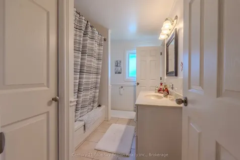 376 Wickstead Avenue North Bay ON P1A 3L8