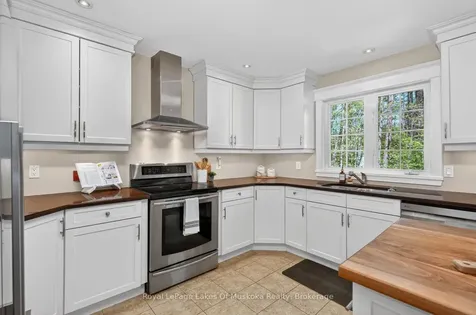 19 The Granite Bluff N/a Bracebridge ON P1L 1L4