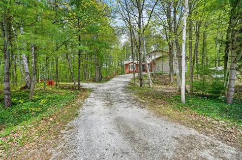 19 The Granite Bluff N/a Bracebridge ON P1L 1L4