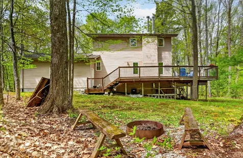 19 The Granite Bluff N/a Bracebridge ON P1L 1L4