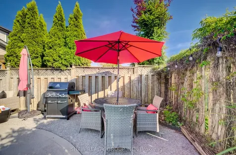 35 Hawkins Drive Cambridge ON N1T 1Z7