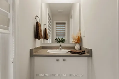 78 Starling Drive Hamilton ON L9A 2P5