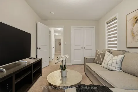78 Starling Drive Hamilton ON L9A 2P5