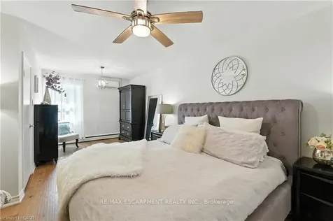 48 Brentwood Drive Hamilton ON L8G 2W8