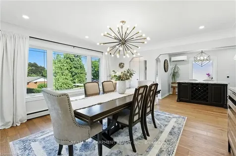 48 Brentwood Drive Hamilton ON L8G 2W8