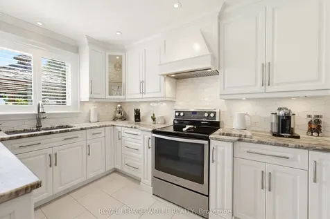 64 Highgate Road Kitchener ON N2N 3M8