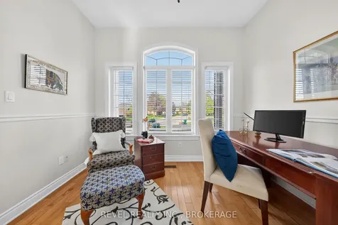 567 Shiloh Avenue Kingston ON K7M 8W1