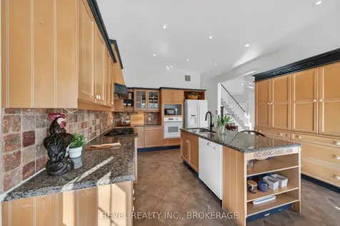 567 Shiloh Avenue Kingston ON K7M 8W1