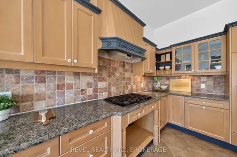567 Shiloh Avenue Kingston ON K7M 8W1