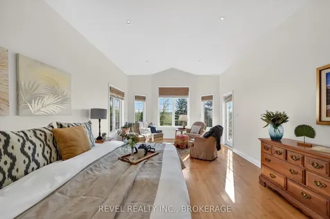 567 Shiloh Avenue Kingston ON K7M 8W1