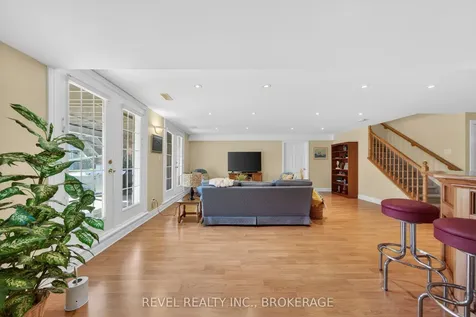 567 Shiloh Avenue Kingston ON K7M 8W1
