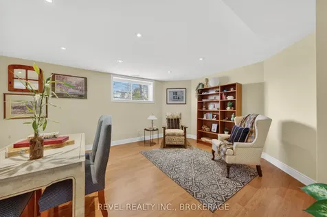 567 Shiloh Avenue Kingston ON K7M 8W1