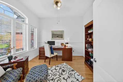567 Shiloh Avenue Kingston ON K7M 8W1
