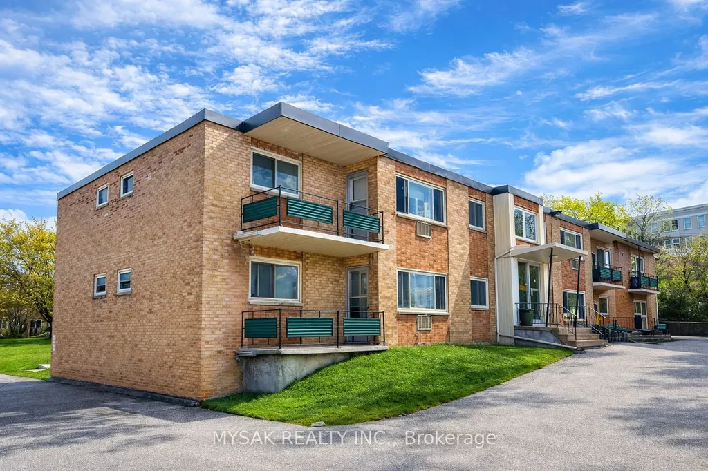 100 Sunnylea Crescent Guelph ON N1E 1W6
