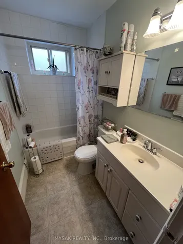 100 Sunnylea Crescent Guelph ON N1E 1W6