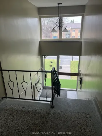 100 Sunnylea Crescent Guelph ON N1E 1W6