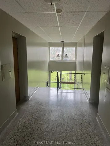 100 Sunnylea Crescent Guelph ON N1E 1W6