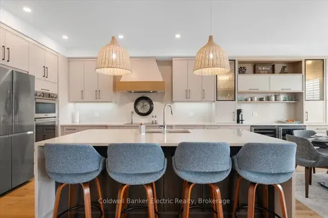 78 York Drive Peterborough ON K9K 0H7