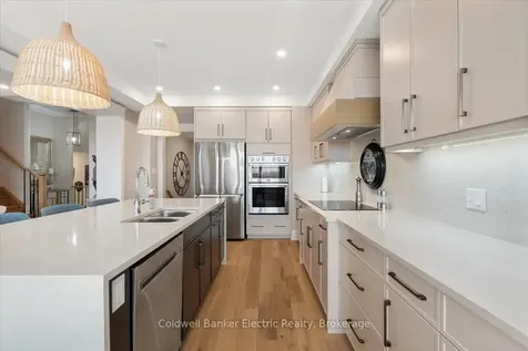 78 York Drive Peterborough ON K9K 0H7
